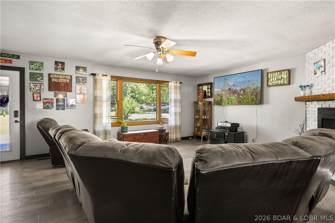 59 Oak Hill Road Eldon, MO 65026 - Photo 6 of 40