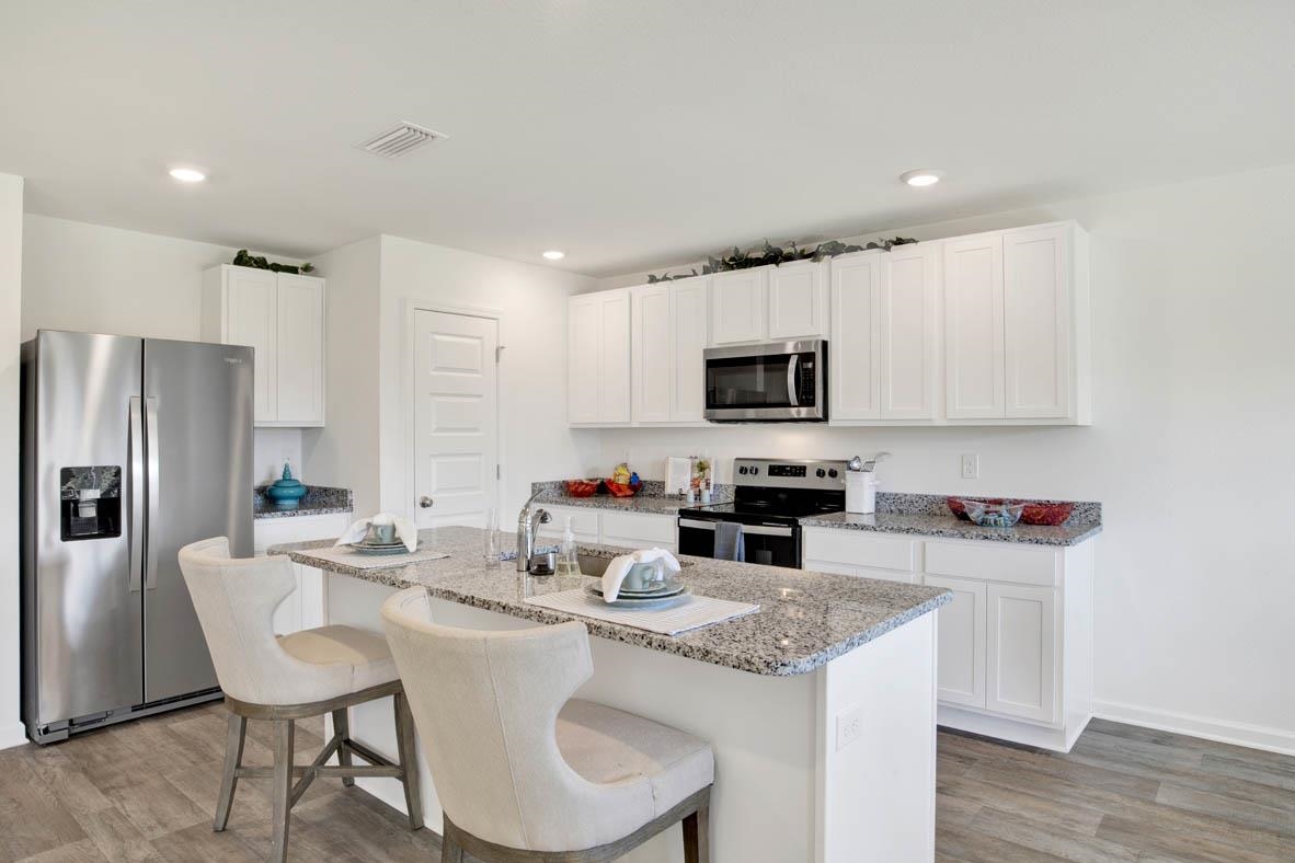 8880 Sea Star Circle Foley, AL 36535 - Photo 12 of 67 Kitchen