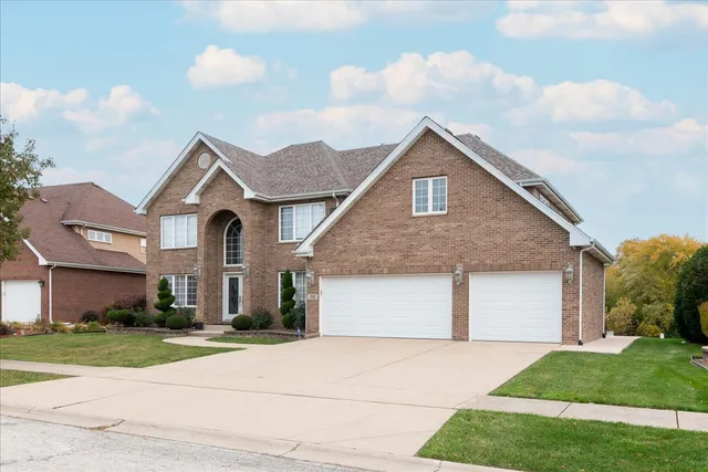 $499,900 | 38 East Grandview Drive, South Holland, IL 60473
