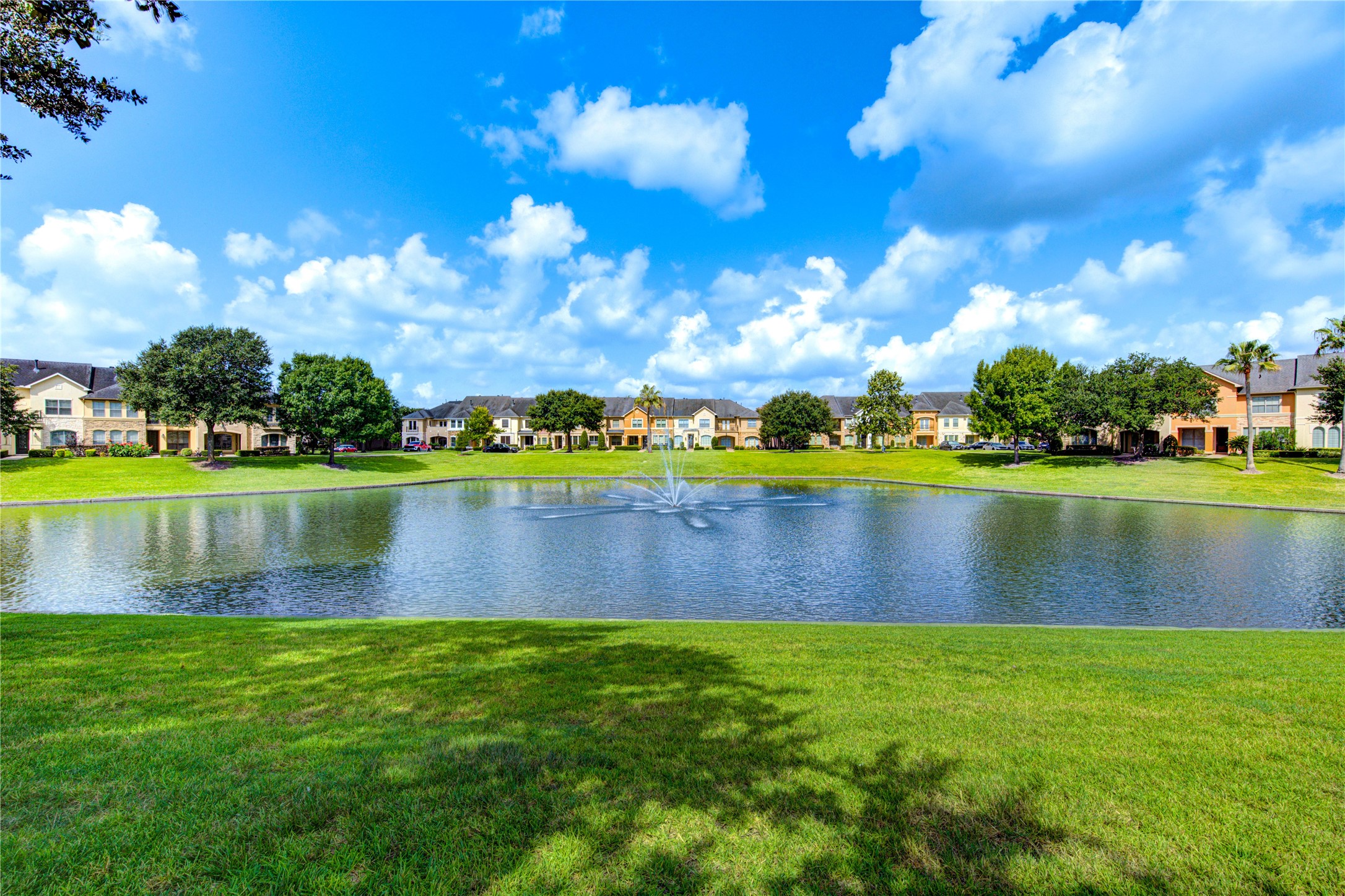 2011 Spring Cedar Lane Houston, TX 77077 - Photo 8 of 42 Gallery Image 8