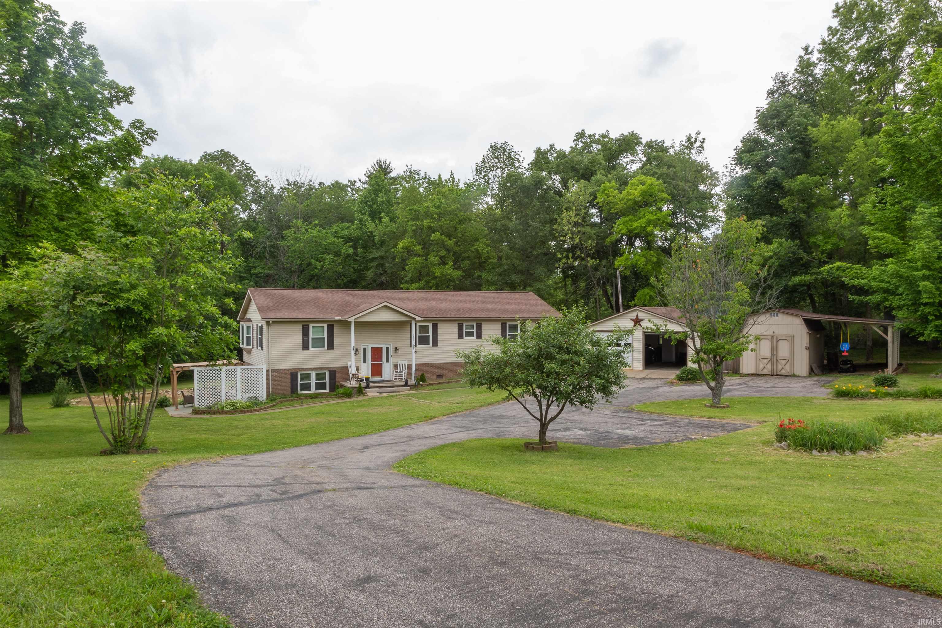 6330 Gardner Road Chandler, IN 47610 - Photo 2 of 36