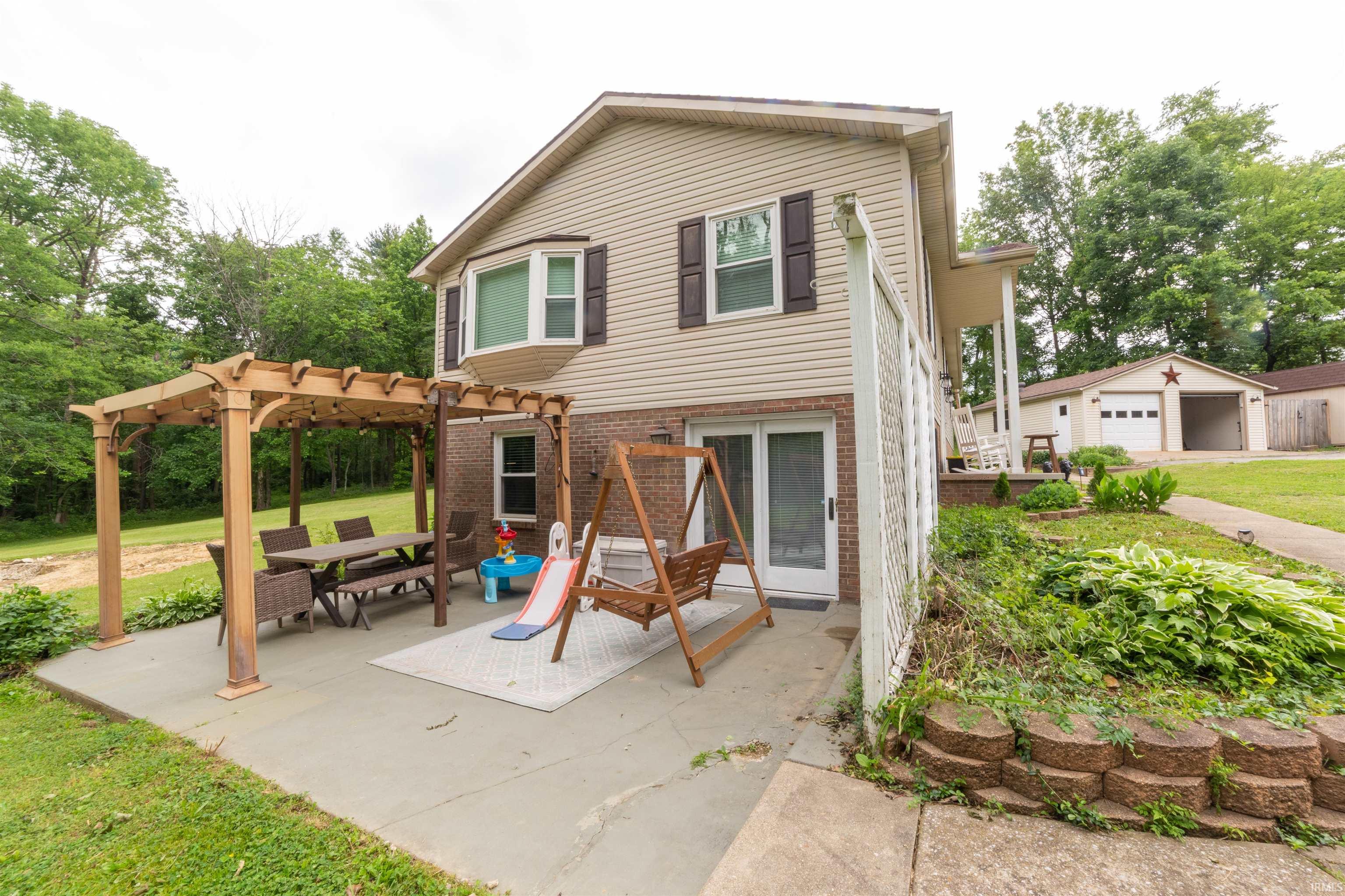 6330 Gardner Road Chandler, IN 47610 - Photo 7 of 36