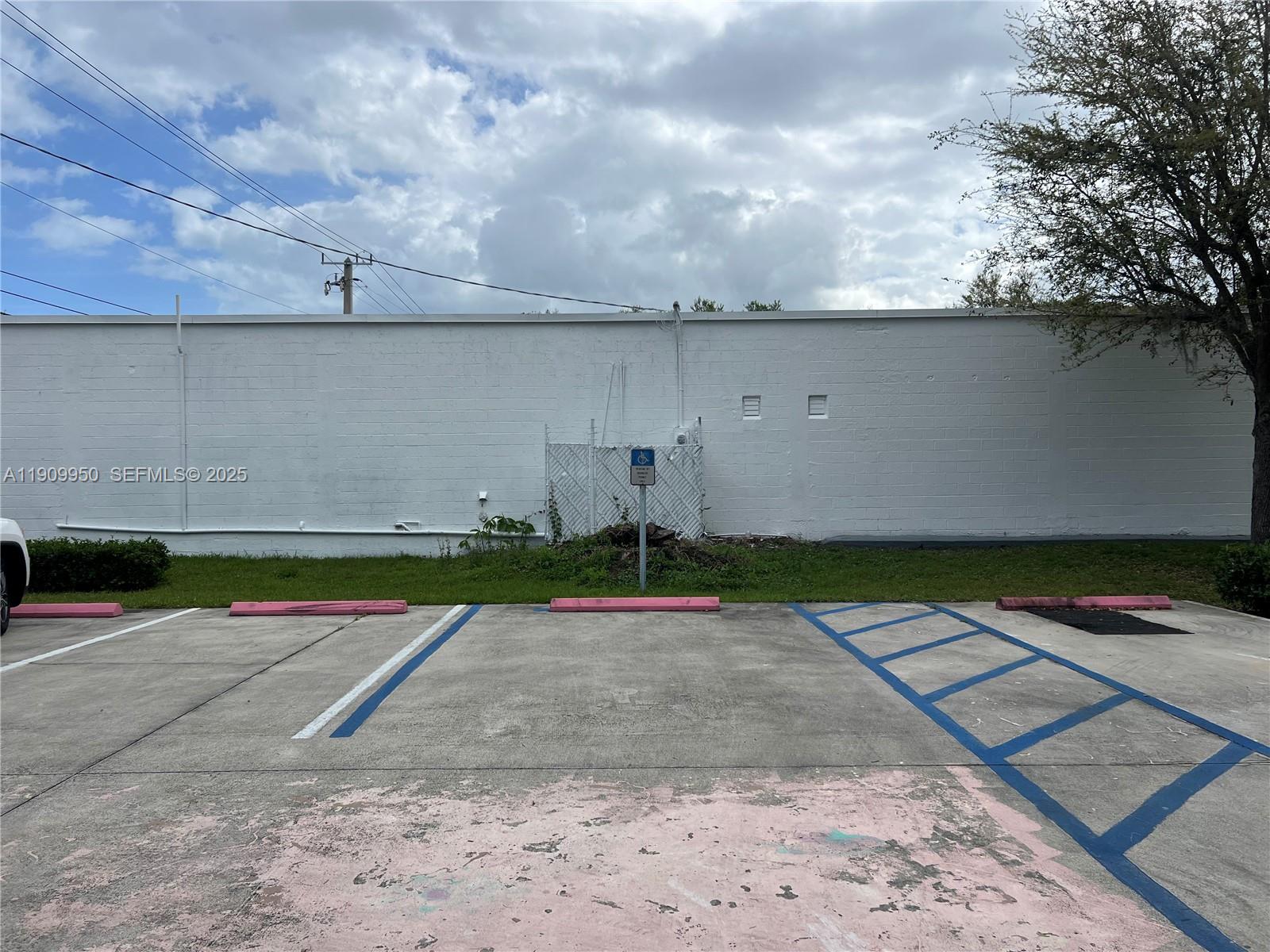 1001 West Midway Road Fort Pierce, FL 34982 - Photo 4 of 46 Photo 4