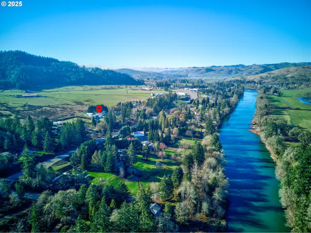 $750,000 | 369 Upper Camp Loop Road, Roseburg, OR 97470
