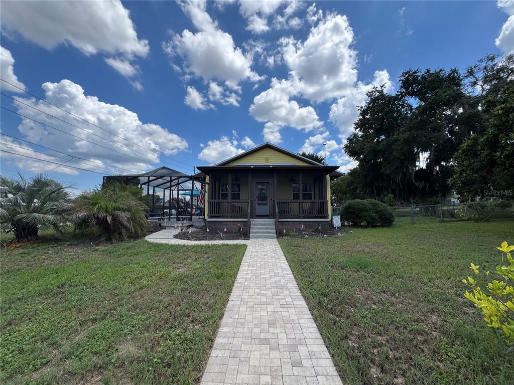 398 Virginia Street Frostproof, FL 33843 - Photo 3 of 35
