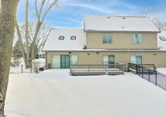 $2,500 | 124 Chapel Avenue, Twin Lakes, WI 53181