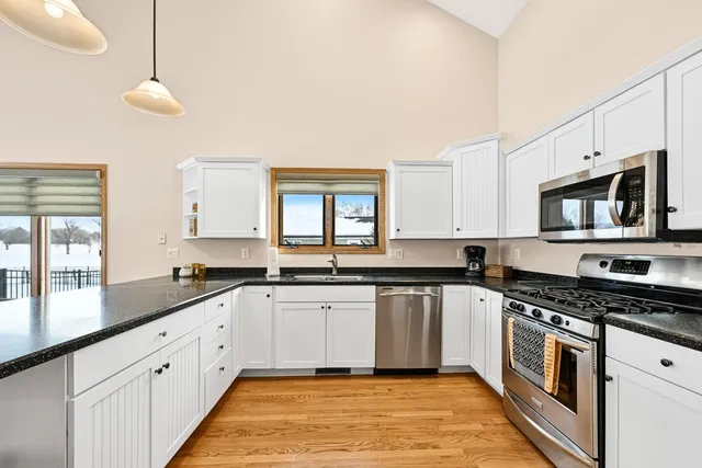 $2,500 | 124 Chapel Avenue, Twin Lakes, WI 53181