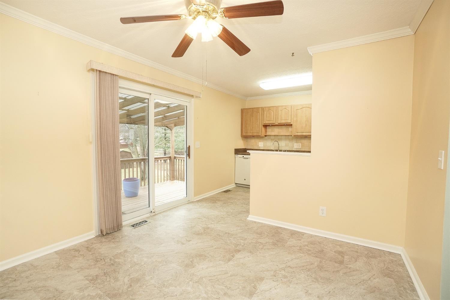 5480 Leumas Road Cincinnati, OH 45239 - Photo 7 of 31