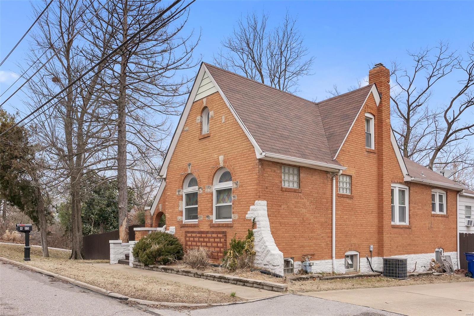 4025 Reavis Barracks Road St. Louis, MO 63125 - Photo 2 of 49 Gallery Image 2