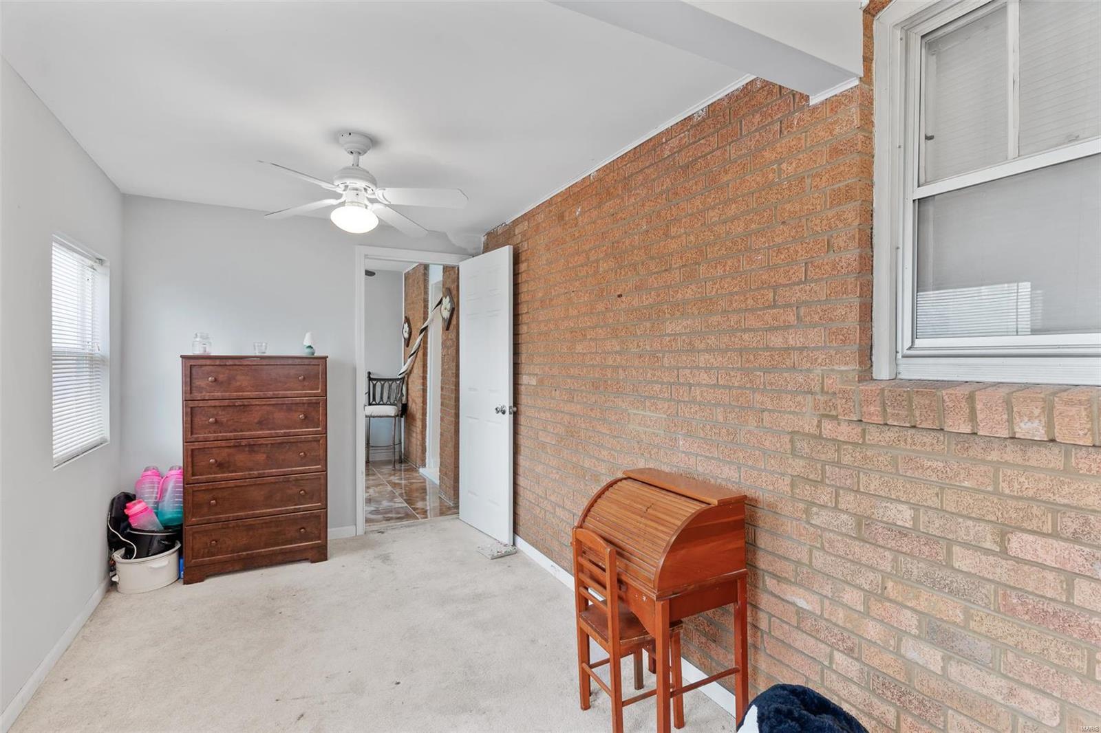 4025 Reavis Barracks Road St. Louis, MO 63125 - Photo 15 of 49 Gallery Image 15