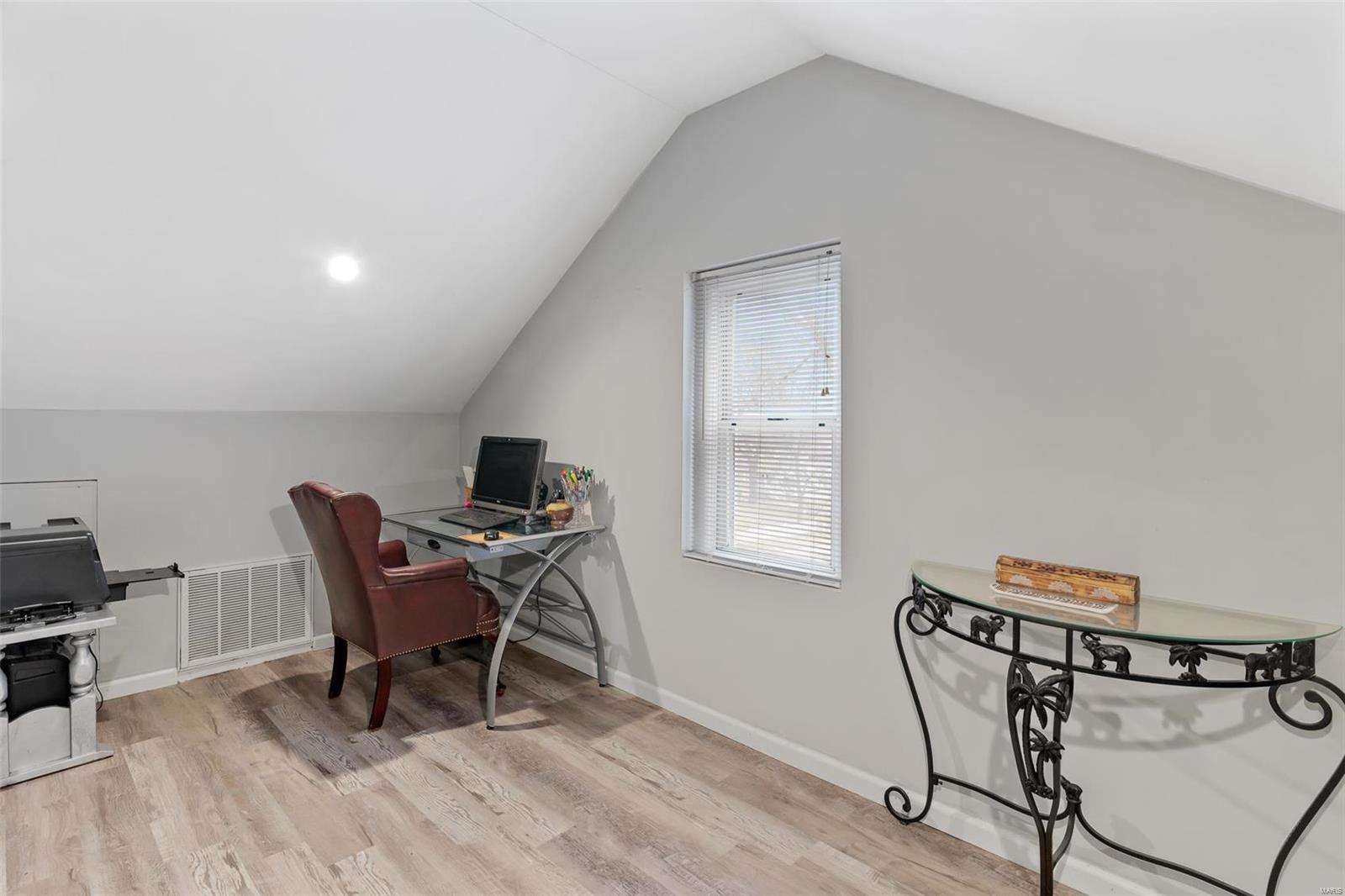 4025 Reavis Barracks Road St. Louis, MO 63125 - Photo 21 of 49 Gallery Image 21