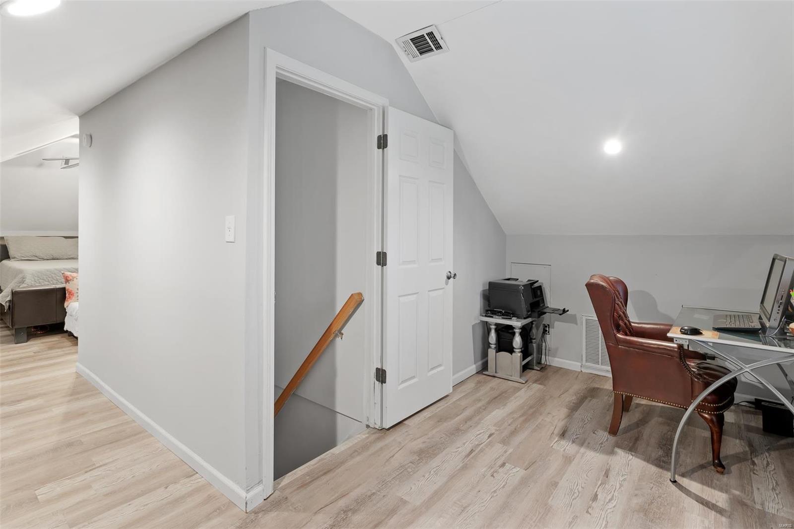 4025 Reavis Barracks Road St. Louis, MO 63125 - Photo 22 of 49 Gallery Image 22