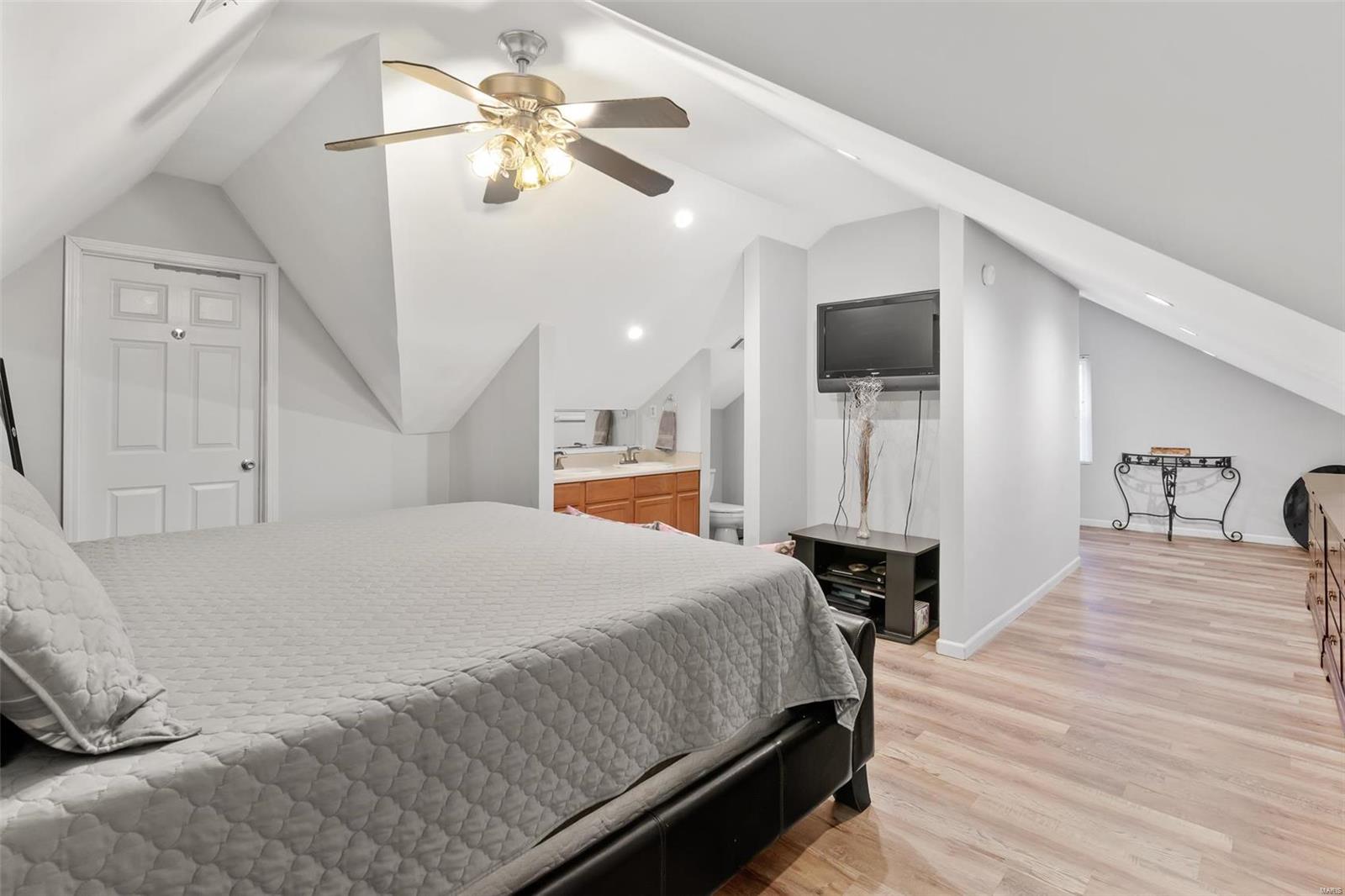 4025 Reavis Barracks Road St. Louis, MO 63125 - Photo 25 of 49 Gallery Image 25