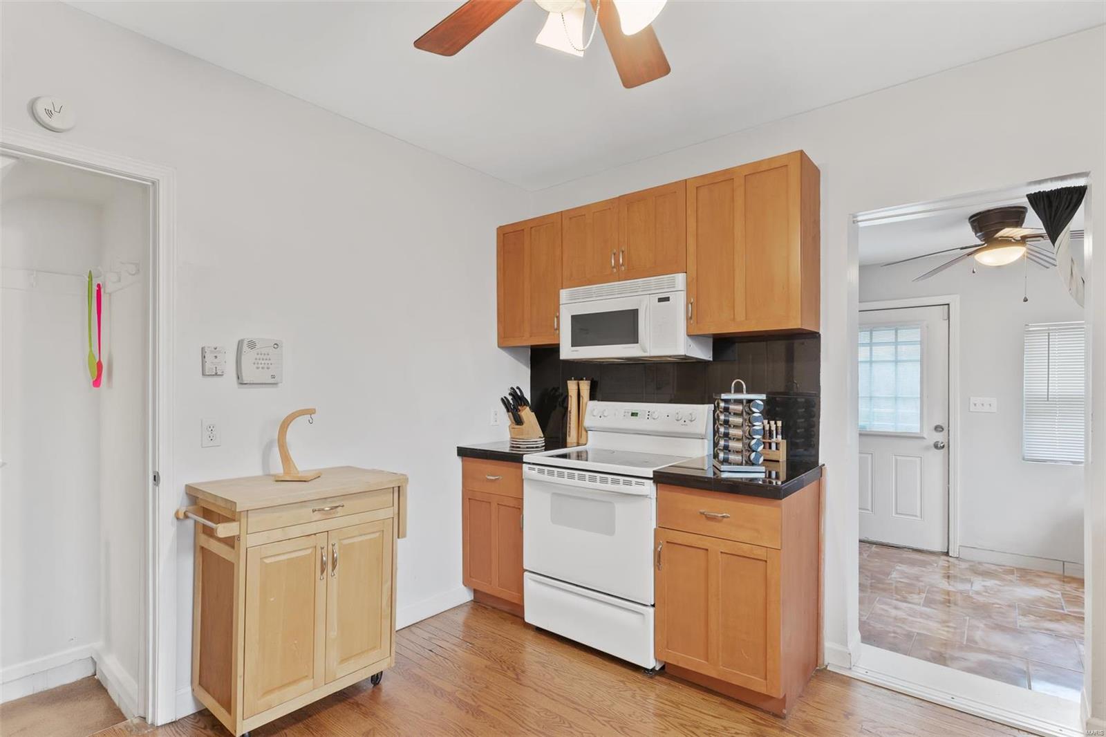 4025 Reavis Barracks Road St. Louis, MO 63125 - Photo 7 of 49 Gallery Image 7