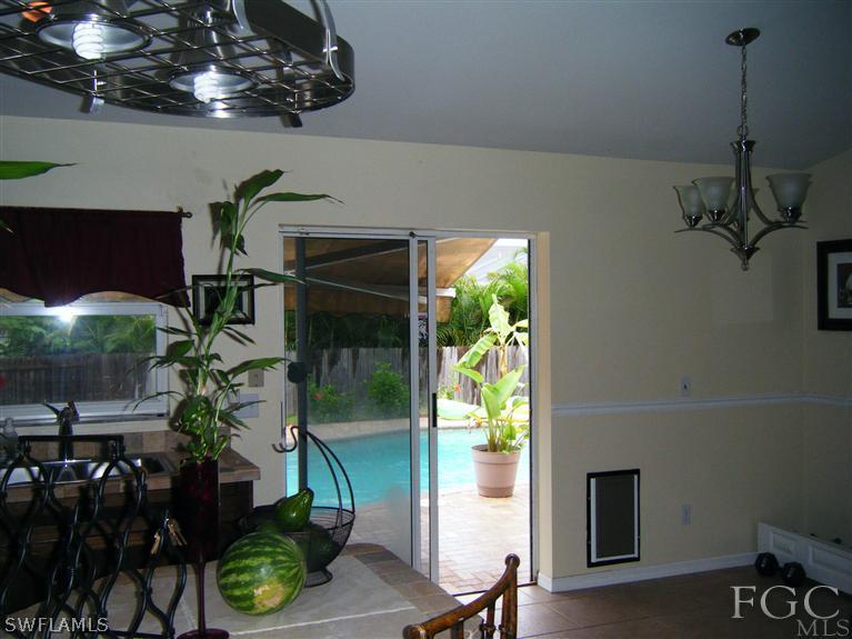 8061 Albatross Road Fort Myers, FL 33967 - Photo 5 of 17 Gallery Image 5