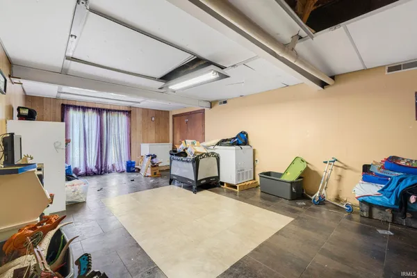 $300,000 | 5048 County Road 31, Auburn, IN 46706