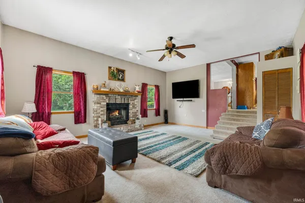 $300,000 | 5048 County Road 31, Auburn, IN 46706