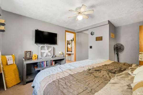 $300,000 | 5048 County Road 31, Auburn, IN 46706