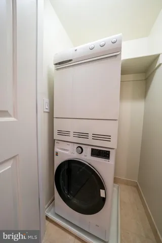 a close up view of washer and dryer