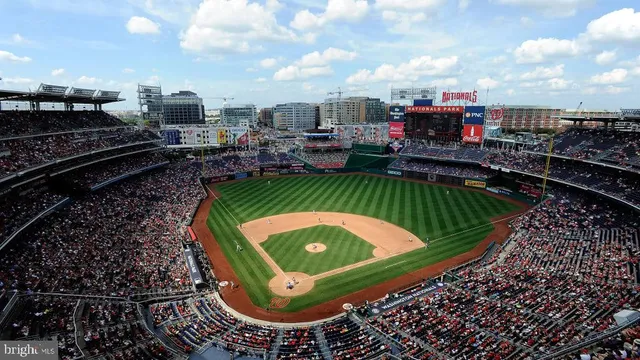 $3,300 | 1025 First Street Southeast, Unit 611, Washington, DC 20003