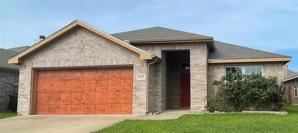 $1,800 | 4202 Agate Drive, Granbury, TX 76049