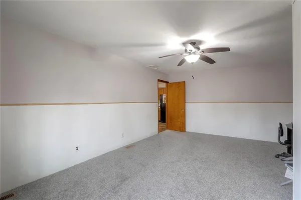 $165,000 | 406 East Washington Street, Windsor, MO 65360