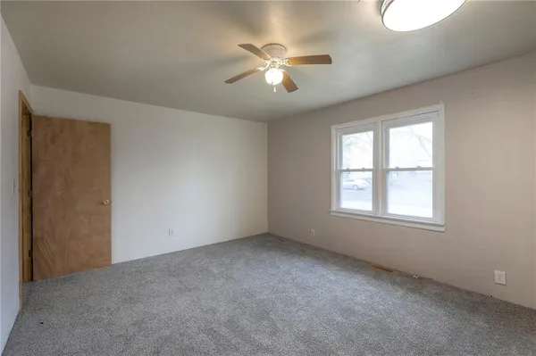 $165,000 | 406 East Washington Street, Windsor, MO 65360