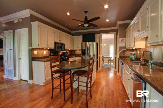 1258 Frances Street Daphne, AL 36526 - Photo 9 of 32 kitchen