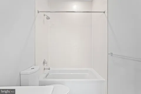 $549,900 | 610 Newton Place Northwest, Unit 4, Washington, DC 20010