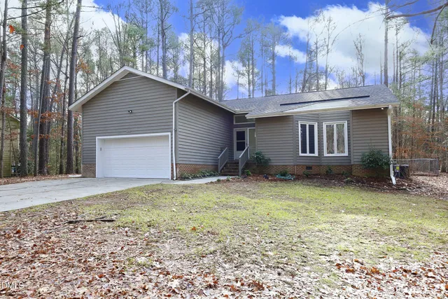 $2,300 | 237 Glen Eden Road, Durham, NC 27713