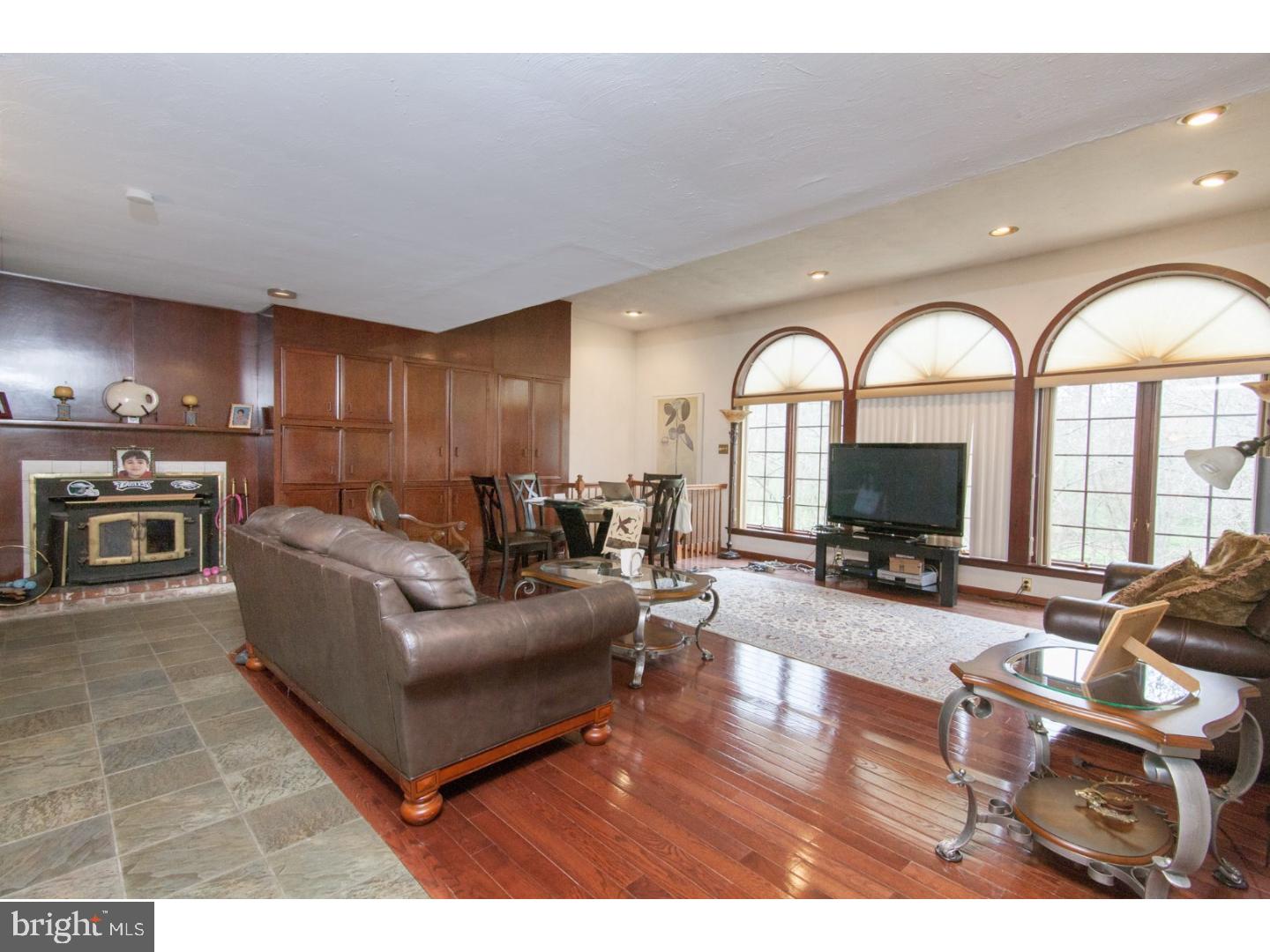 855 Richards Road Wayne, PA 19087 - Photo 7 of 25