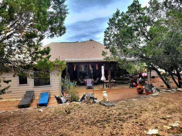 $549,900 | 1332 Johnson Road, Canyon Lake, TX 78133