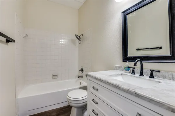 $1,700 | 5310 Keller Springs Road, Unit 132, Dallas, TX 75248