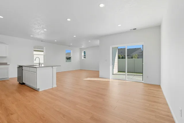 $489,000 | 711 East 5th Street, Deer Park, WA 99006