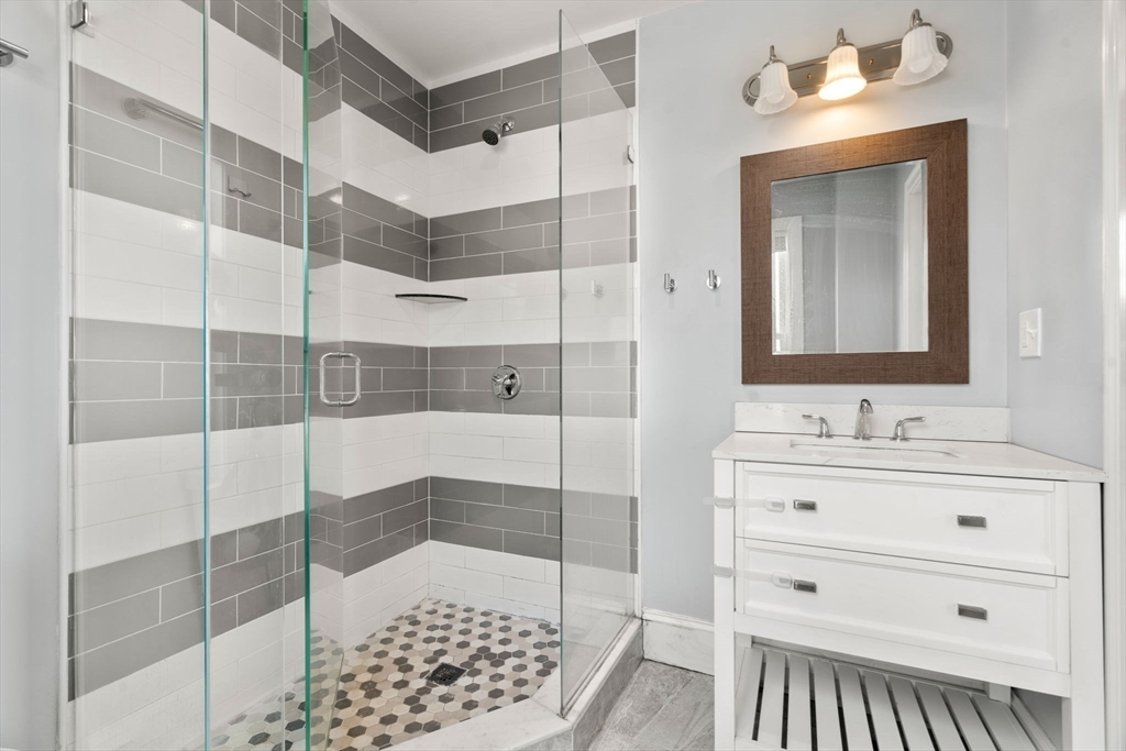 1000 River Street, Unit 2 Boston, MA 02136 - Photo 12 of 20