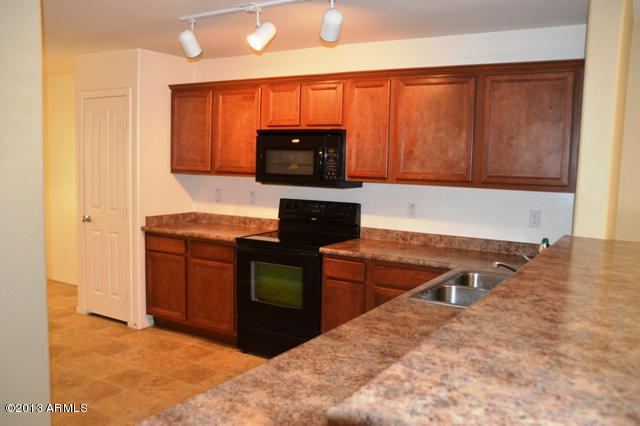 6719 West Beverly Road Laveen, AZ 85339 - Photo 4 of 28 DSC_6185