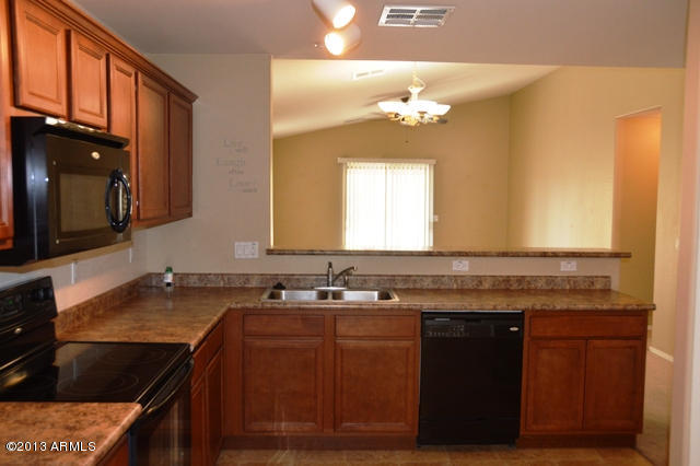 6719 West Beverly Road Laveen, AZ 85339 - Photo 9 of 28 DSC_6198