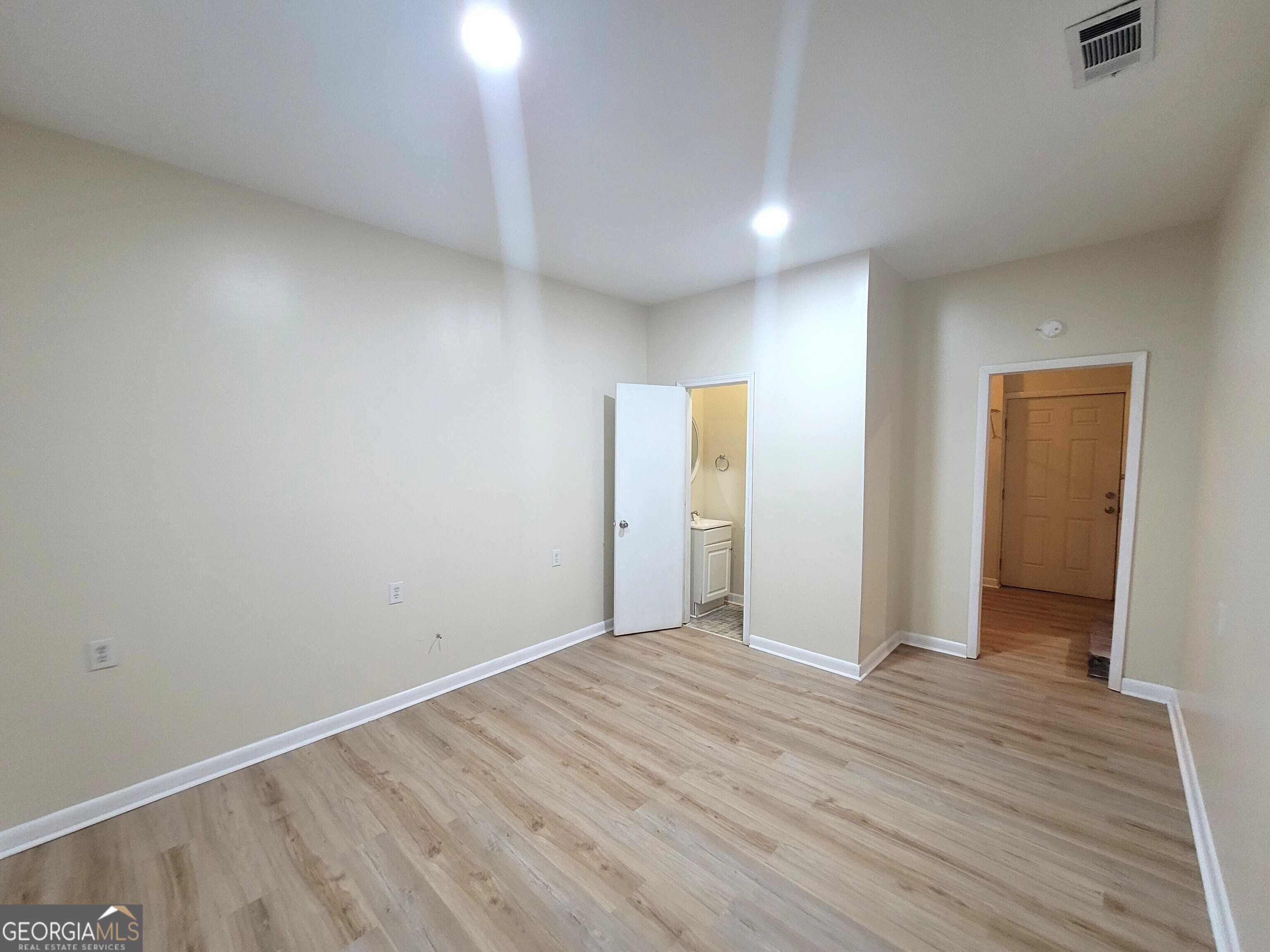 421 Willow Avenue Warner Robins, GA 31093 - Photo 7 of 12