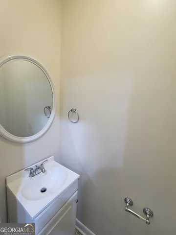 $1,450 | 421 Willow Avenue, Warner Robins, GA 31093