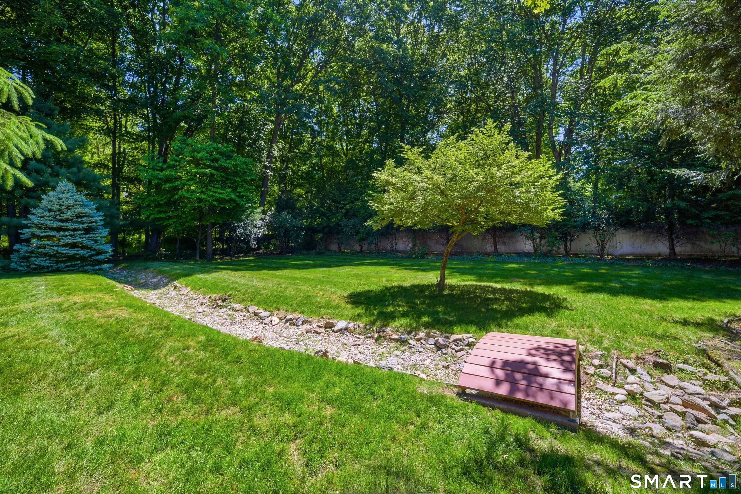 254 Sherwood Farm Road Fairfield, CT 06824 - Photo 33 of 36