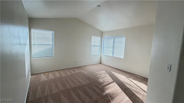 $2,000 | 7735 Little Valley Avenue, Las Vegas, NV 89147