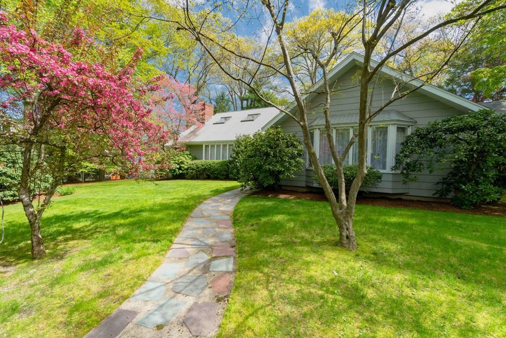 66 Norfolk Road Brookline, MA 02467 - Photo 2 of 8