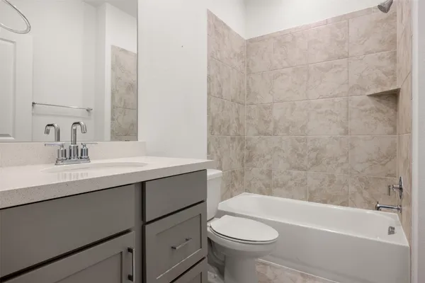 $2,250 | 301 Quarry Rock Cove, Liberty Hill, TX 78642