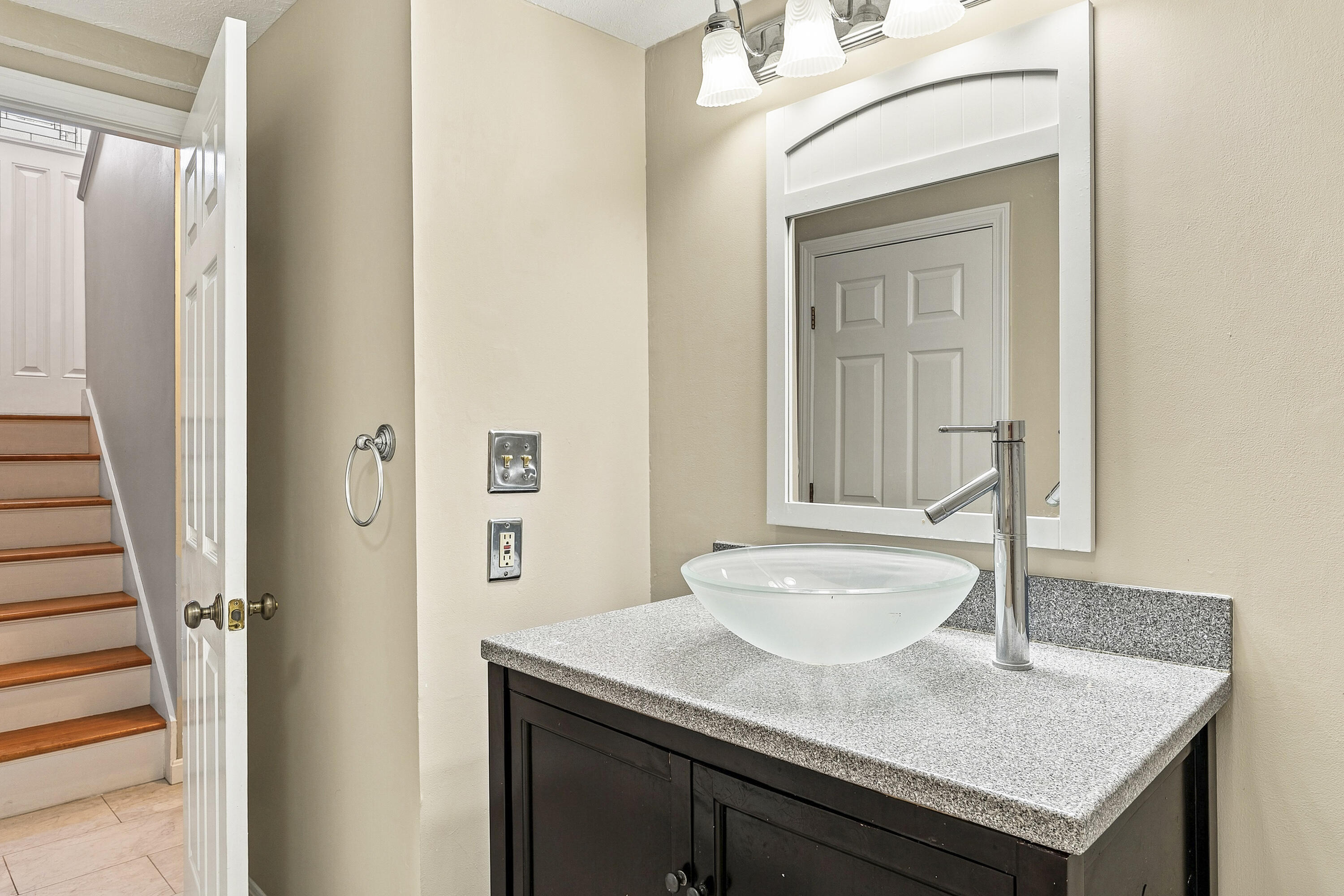 49 Buttonwood Road South Berwick, ME 03908 - Photo 31 of 55 2e 49 Buttonwood Rd_132