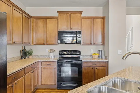 $615,000 | 163 North Jamestown Way, Aurora, CO 80018