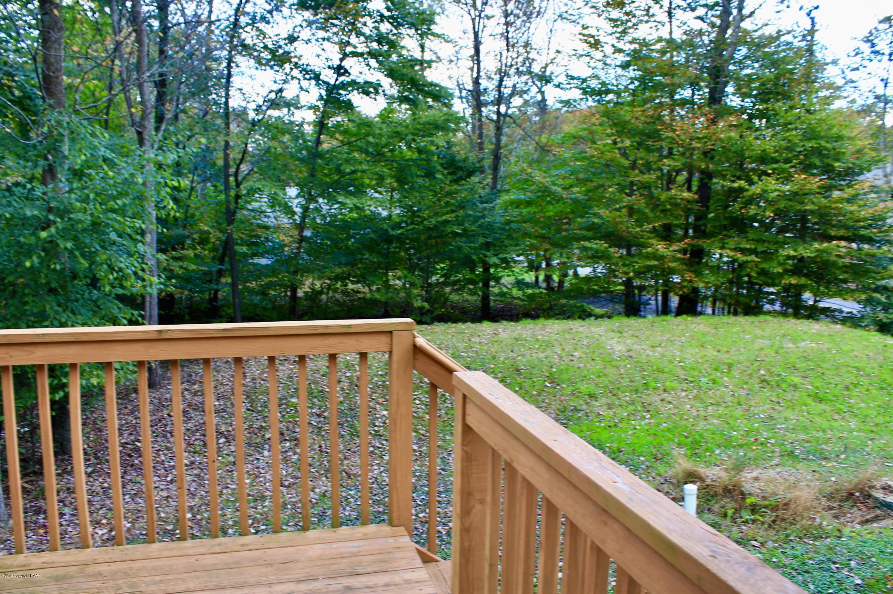 440 Northampton Road Tobyhanna, PA 18466 - Photo 2 of 21 back deck