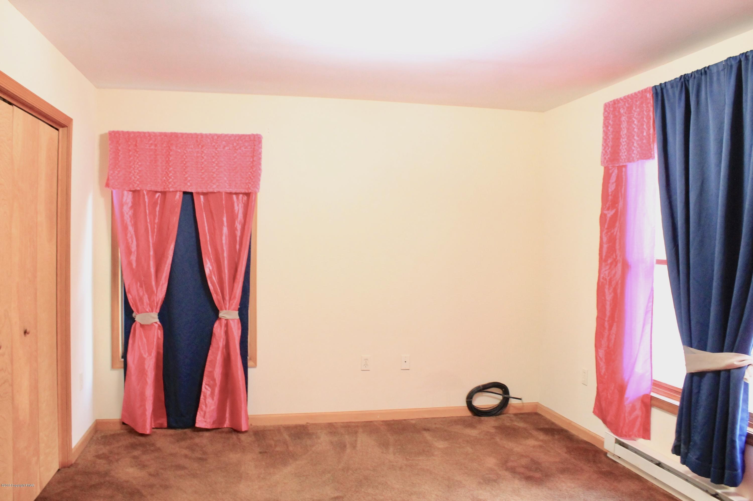 440 Northampton Road Tobyhanna, PA 18466 - Photo 8 of 21 Master Bedroom