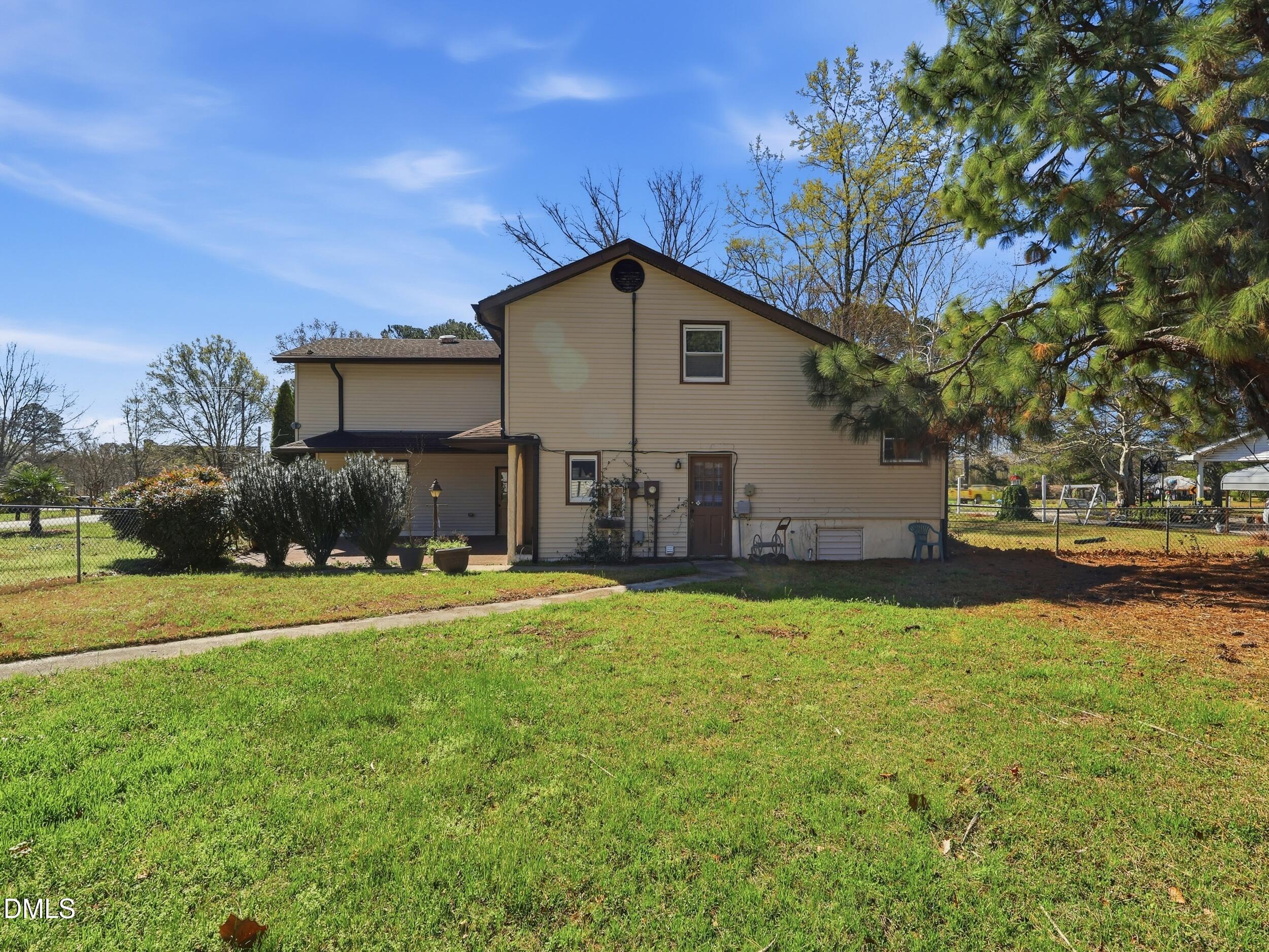 19405 Highway 210 Angier, NC 27501 - Photo 35 of 49 img_6997