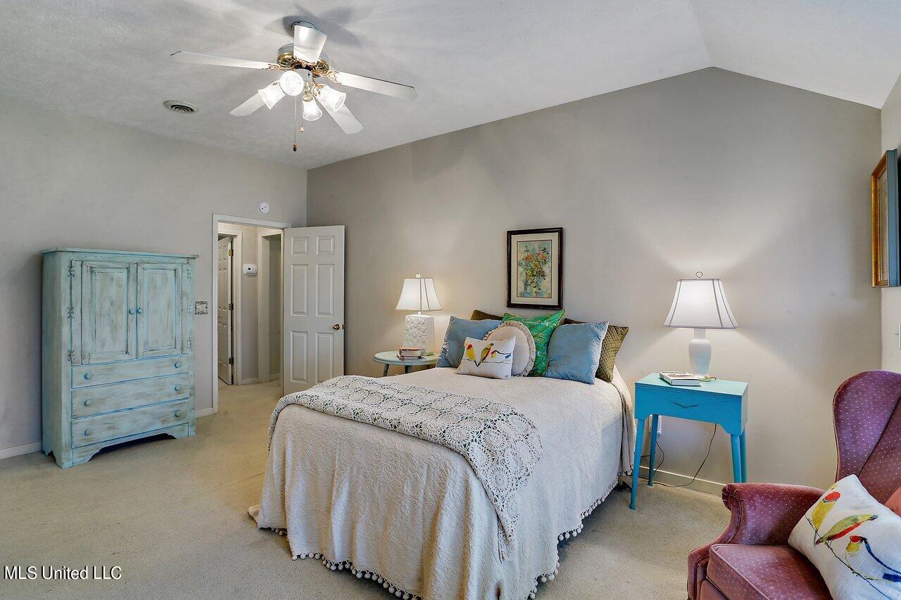 2 Ridgeway Place Clinton, MS 39056 - Photo 13 of 20 2 Ridgeway Pl 18