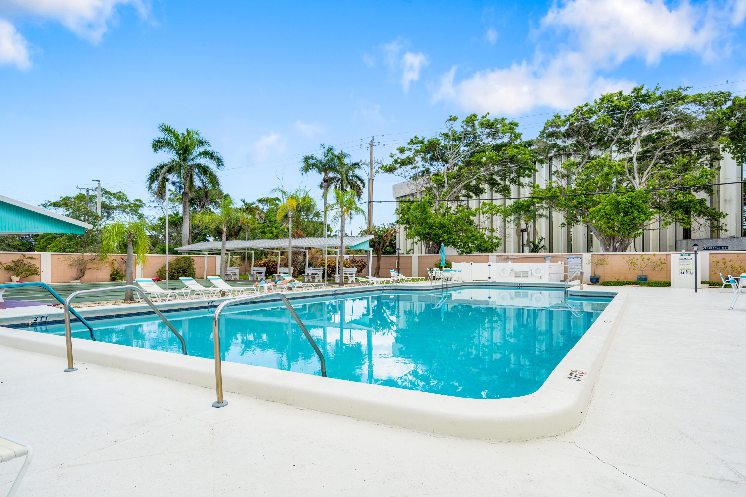 400 Northeast 20th Street Boca Raton, FL 33431 - Photo 14 of 17 Pool